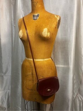 Vintage Burgundy Leather Crossbody Bag 60s 70s Oxblood Boho Saddle Brass